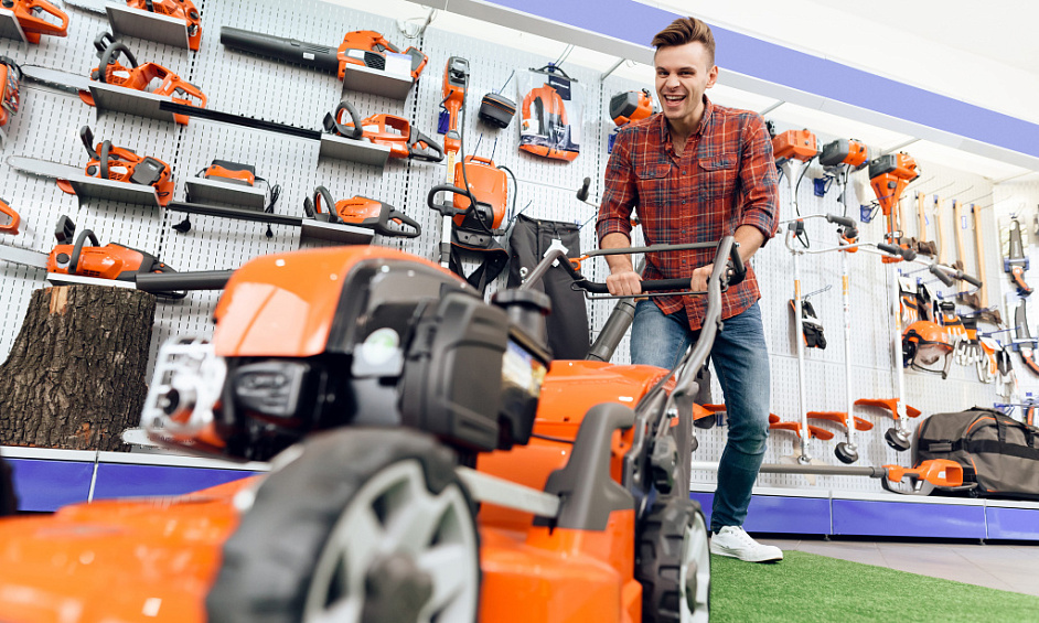 Outdoor Machinery Sales And Service Centre For Sale 1