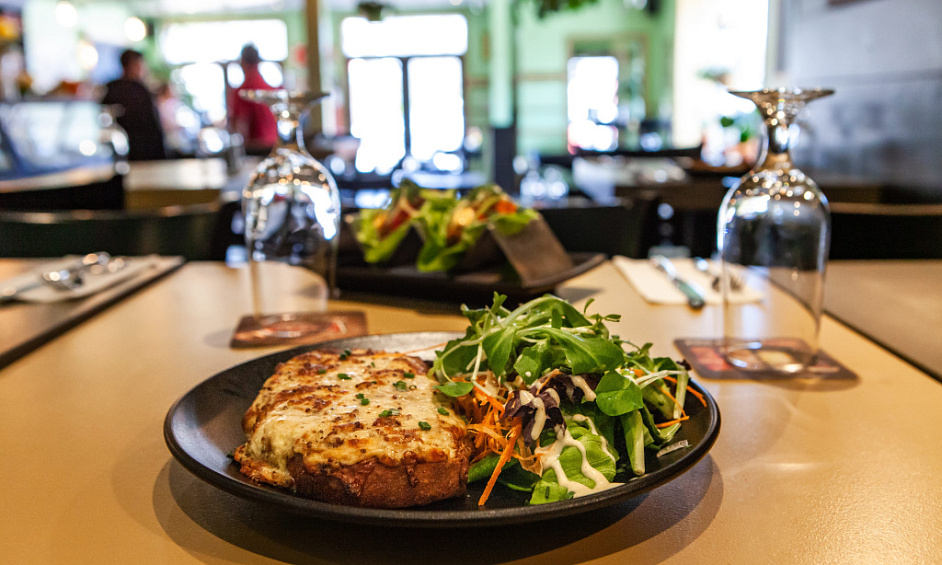 Restaurant In Franschhoek For Sale 1