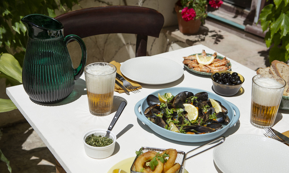 Highly Esteemed Seaside Restaurant in Western Cape For Sale 1